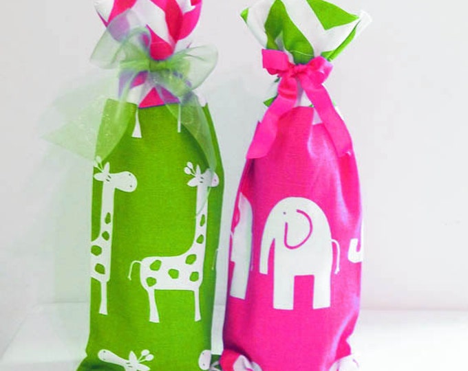 Baby Shower Hostess Gifts, 2 Wine Bags, Wine Sack, Wine Caddy, Baby Shower, Hostess Gift, Housewarming Gift, Party Favors