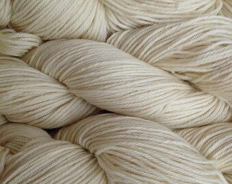 Natural White Worsted Weight Merino Wool Yarn Natural Un-Dyed