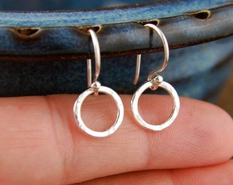 Small hammered circle earrings in sterling silver, hammered earrings, hammered ring, sterling silver ring