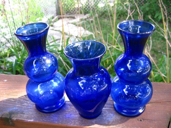 Lovely vintage colbalt blue vases by lucylou02 on Etsy