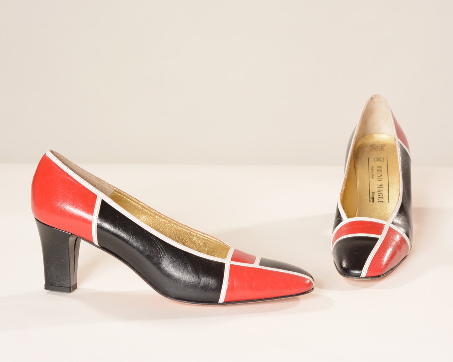 Vintage 1980s Color Blocked Shoes Bruno Magli Red Black