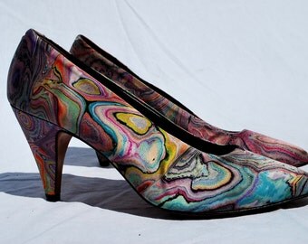 Vintage 80's SESTO MEUCCI marbleized shoes pumps heels s8 1/2 deco OP art shoes by thekaliman