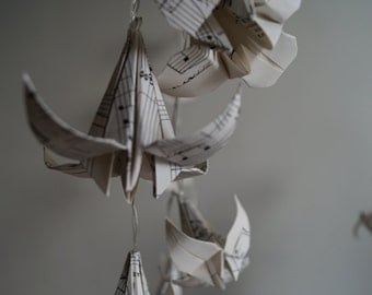 Fairy light-gift for music lovers/teacher-Musical note lilies lights-LED string light-origami flower lights-bedroom light-Ready to ship