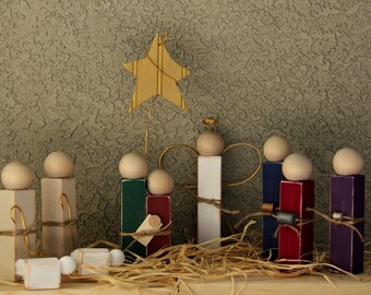 Simple Distressed Wooden Nativity Set