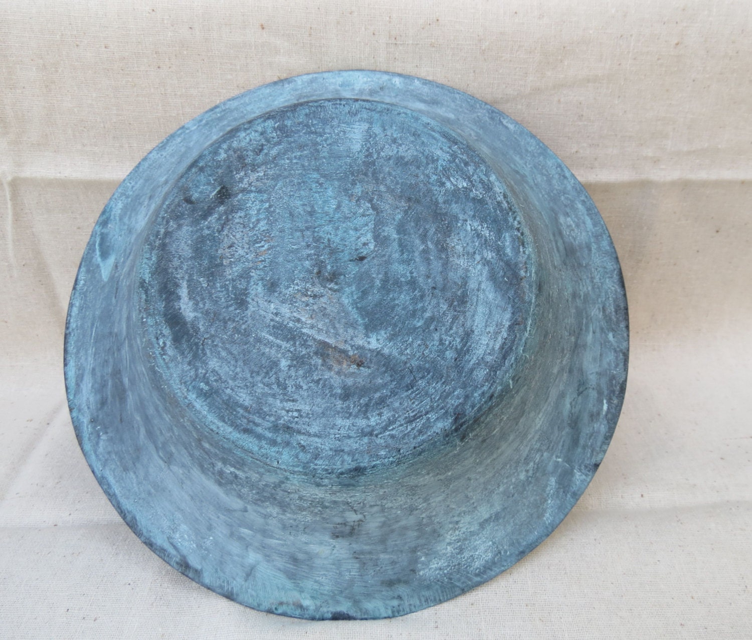 Vintage Dancing Water Bronze Meditation Bowl Hand Cast