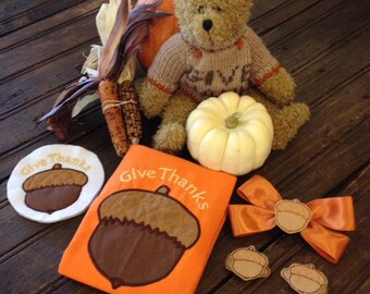 Acorn Applique and Felties. Fall embroidery design. In the Hoop felties and clip covers.