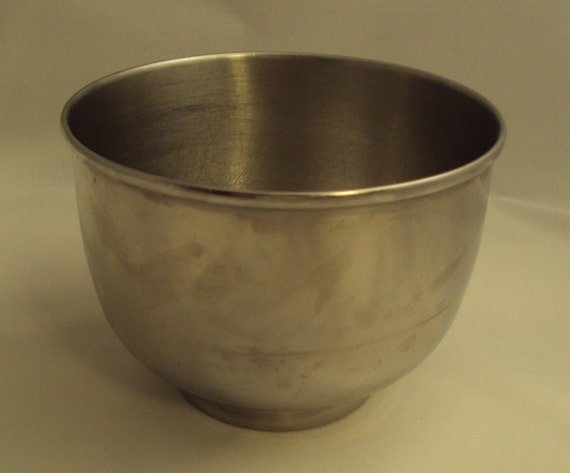 vintage stainless steel mixing bowls