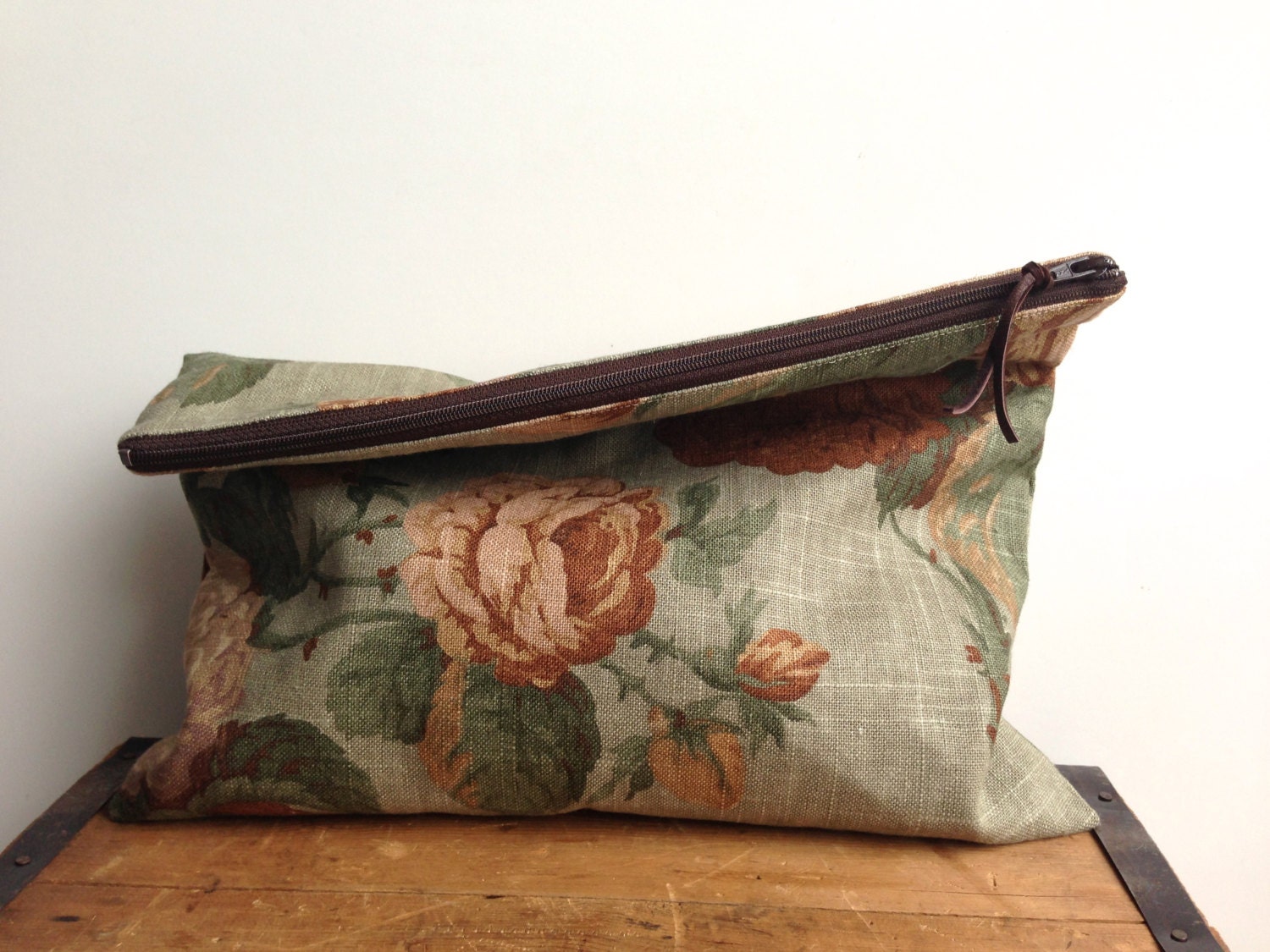 Woman's Travel Pouch Floral Zipper Pouch Large Clutch