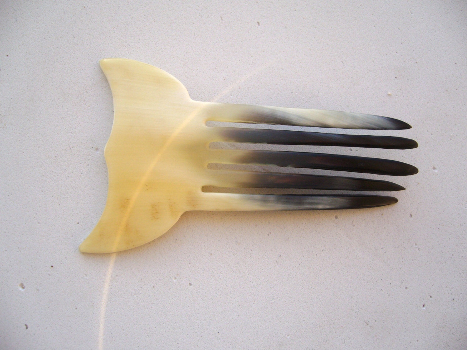 Bone Comb ancient / Bone hair accessorry / Bridal hair accesory Haute