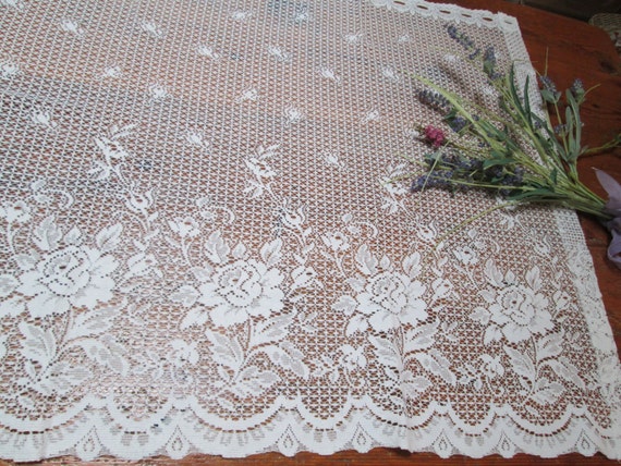 Vintage pizzo shabby chic tende cottage chic di herminascottage Tende schabby