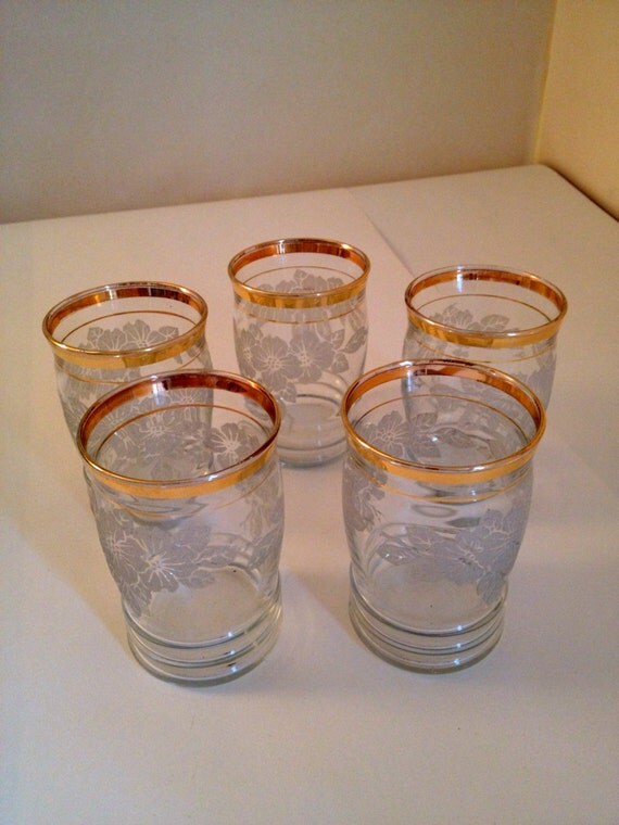 Vintage Gold-Rimmed Drinking Glasses Free by TheBrassUnicorn