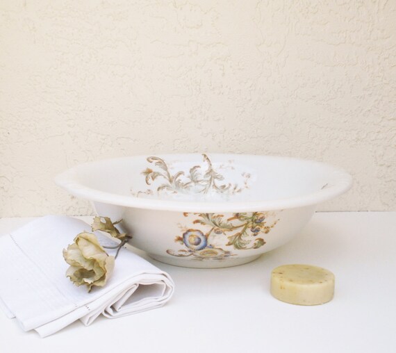 Antique Chamber Wash Bowl / Maddock's Lamberton Royal