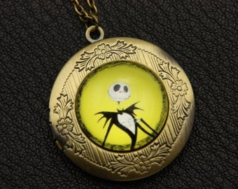 Necklace locket Mr Jack