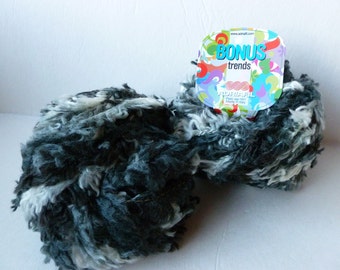Yarn Sale Black Grey and White Bonus Trends by Adriafil