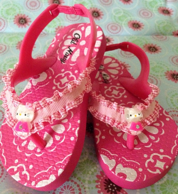 kitty flip flops