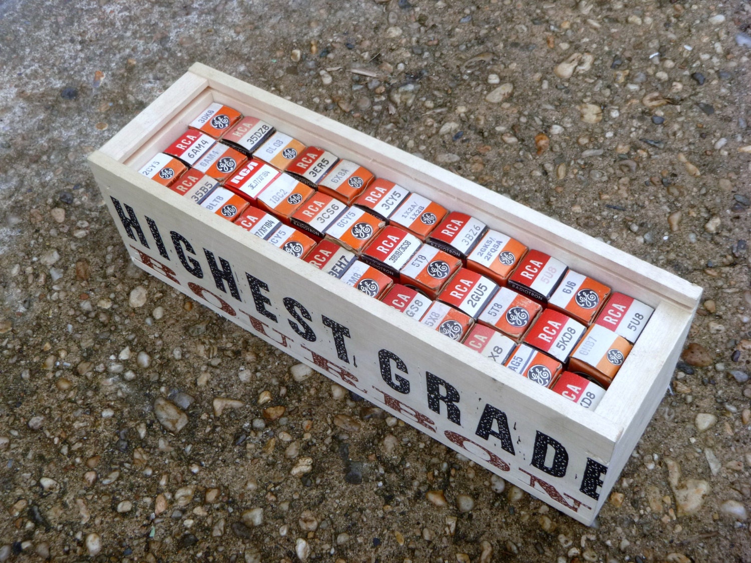 Booker's Bourbon Wood Box with 36 New Old Stock vacuum