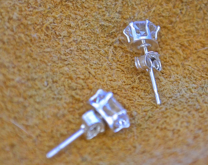 White Topaz Studs, 6x4mm Oval, Natural, Set in Sterling Silver E353