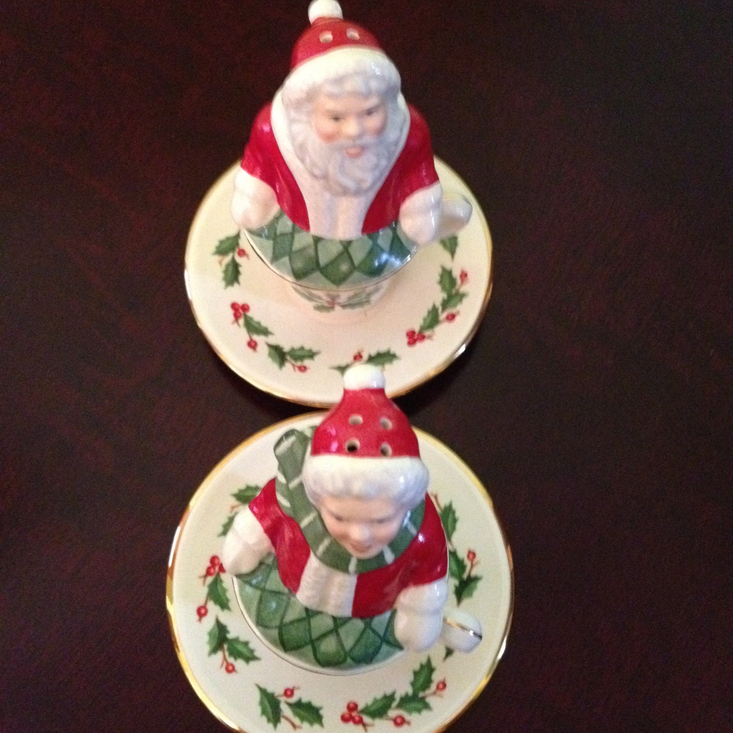 Vintage Christmas Lenox Mr. & Mrs Claus/Tea Cup Shakers