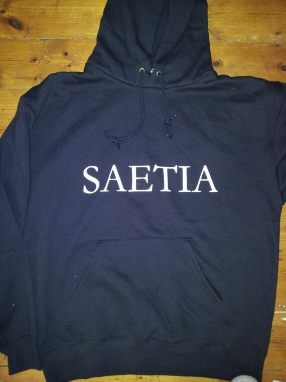 closed hands saetia closed hands saetia