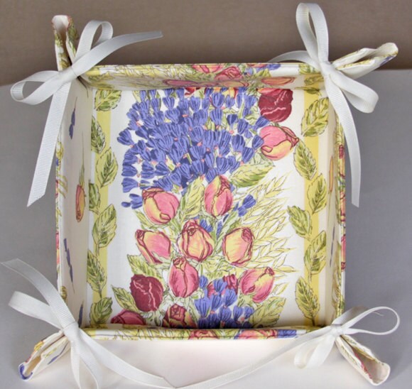 Bread Basket Provence Roses and Lavender Napkins Holder