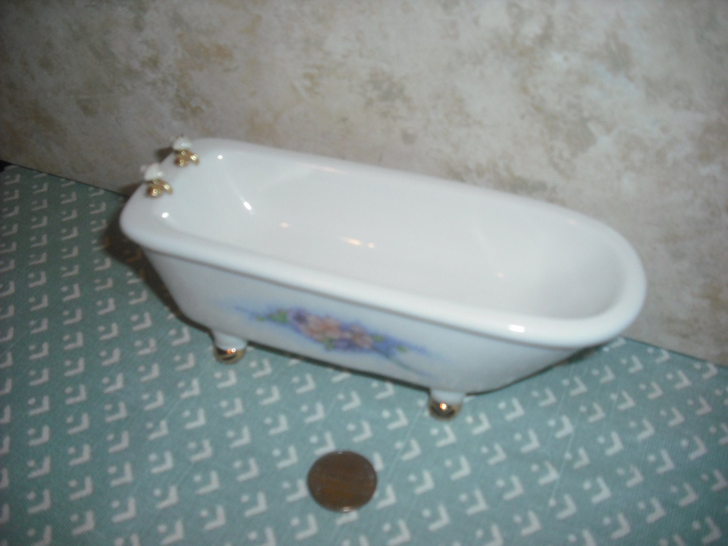 Dollhouse miniature bathtub 112 scale Top end miniature