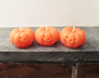 pumpkin candle 3 oz, halloween candle, jack o' lantern candle, autumn candle