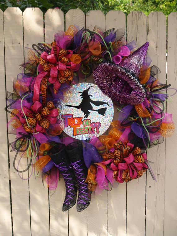Large Witch Themed Halloween Deco Mesh Wreath 6374