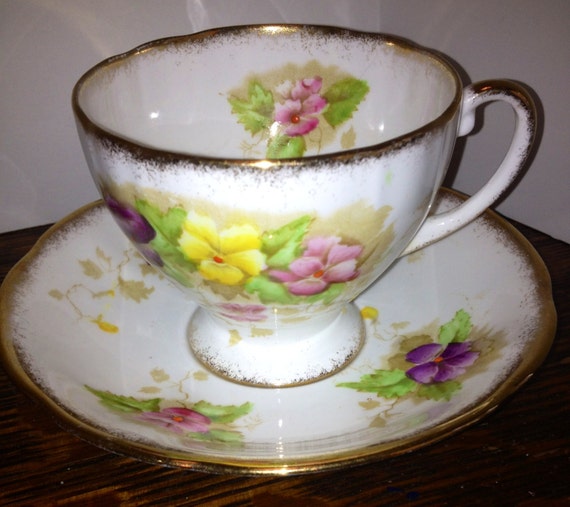 Royal Standard Fine Bone China England Charmaine Pattern