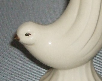 Dove bud vase item 302