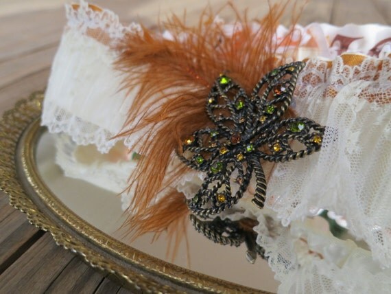 Autumn Amber Leaf Wedding Garter Set