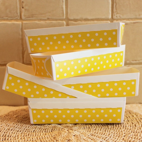 Paper Baking Pan, Bake & Serve Loaf Pans, Yellow Polka Dot Disposable