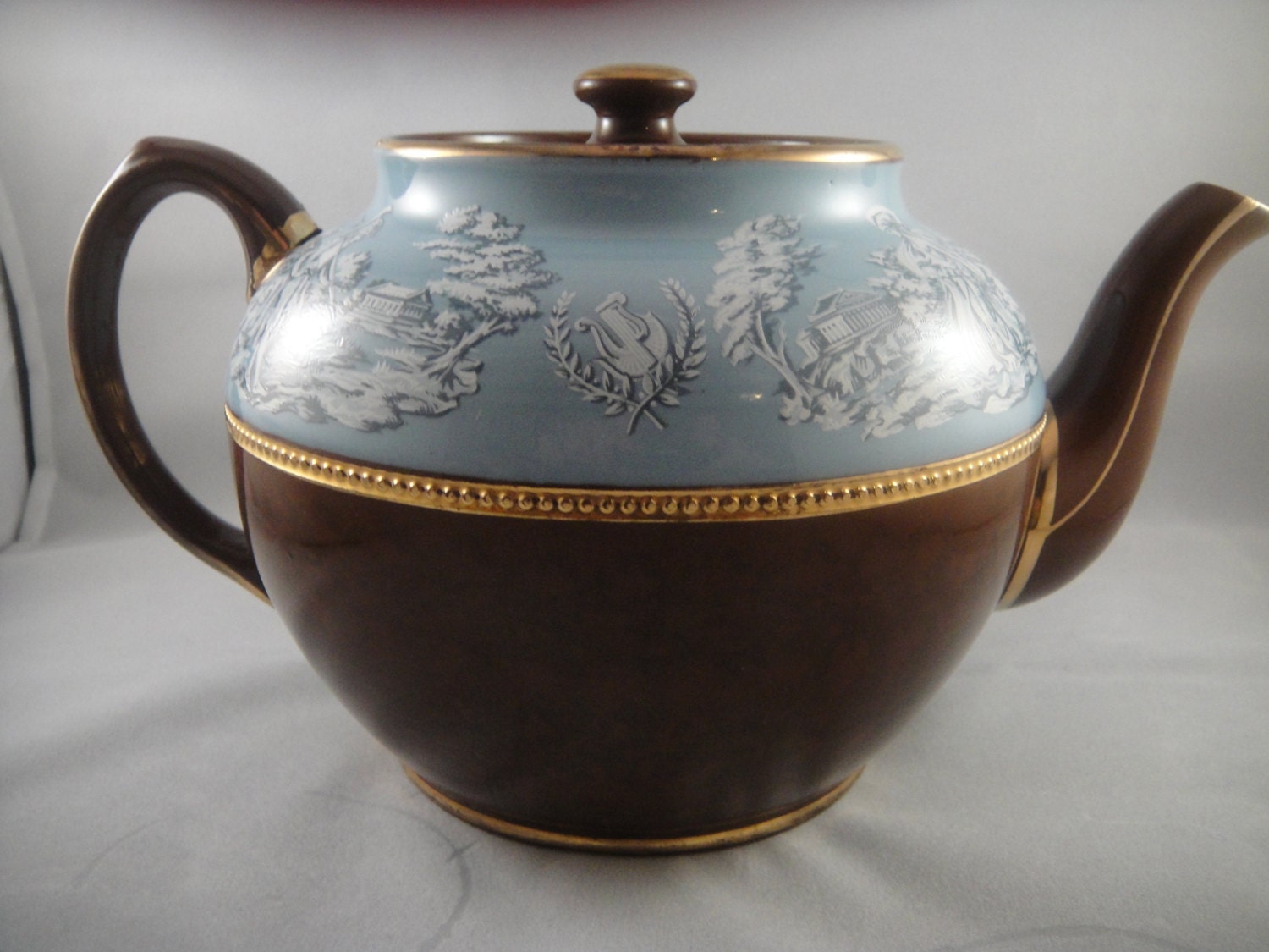 Sadler Staffordshire Teapot Brown Blue Roman Greek Motif