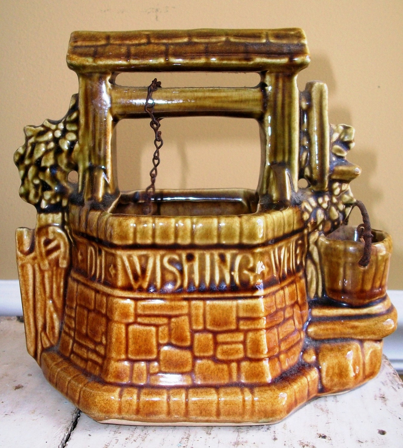 Vintage Wishing Well 3