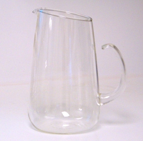 Vintage Pyrex Clear Glass Pitcher / Juice by PaintedOnPlaques