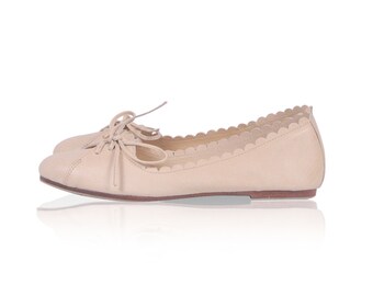 ENDLESS LOVE. Wedding flats / womens shoes / leather shoes / leather ballet flats / pointy flats. Available in different leather colors.