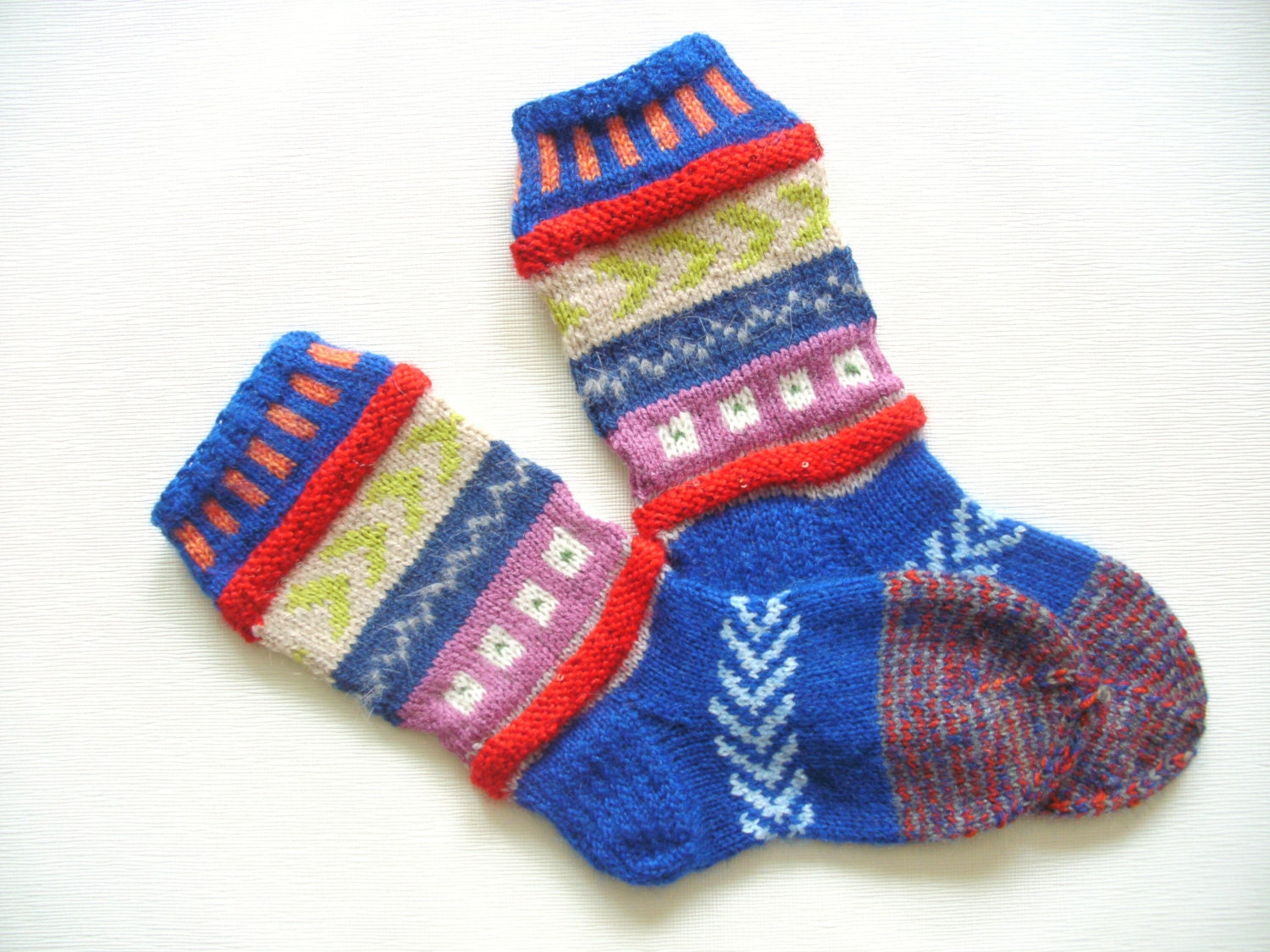 Hand Knit Wool Socks Colorful For Women Size Medium Us 