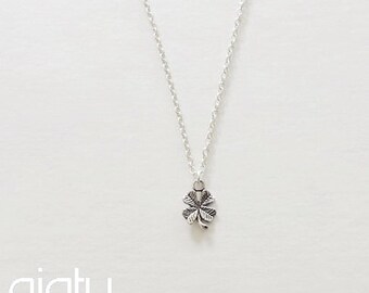 Small Clover Necklace - Small Necklace, Everyday Necklace, Thin Necklace, Charm Necklace, Dainty Necklace, Bridesmaid Necklace