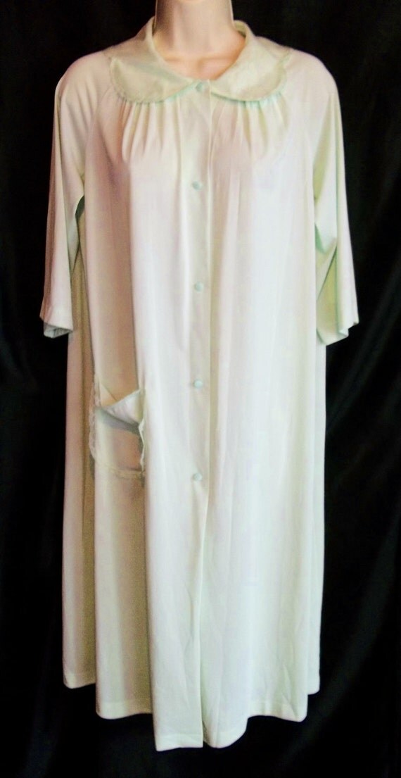 Items similar to Vintage Lingerie 1960s SHADOWLINE Small Green Robe on Etsy