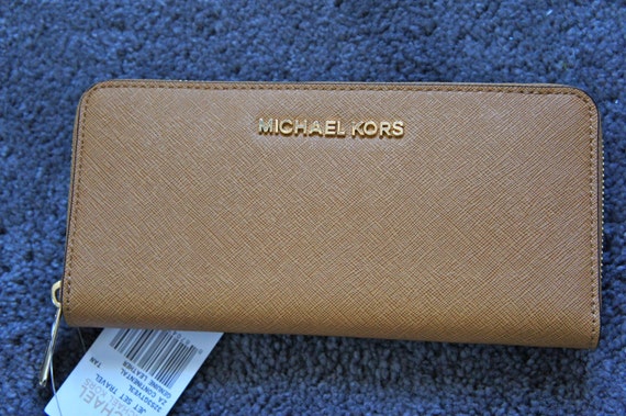 mk saffiano wallet