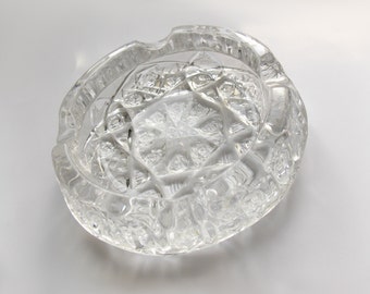 Popular items for crystal ashtrays on Etsy