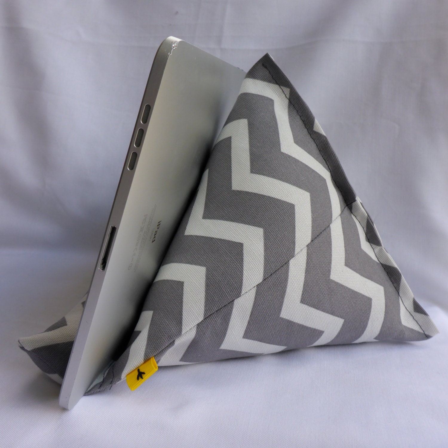 iPad / Kindle Lap Pillow Stand Bean Bag Stand : Gray Chevron