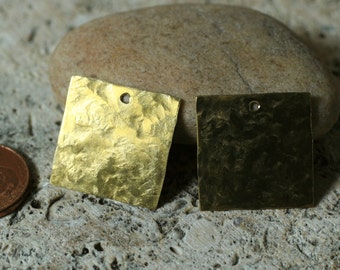 handmade hammered textured solid brass square dangle tag drop pendant 20x20mm, 2 pcs (item ID LSBS20x20HK)