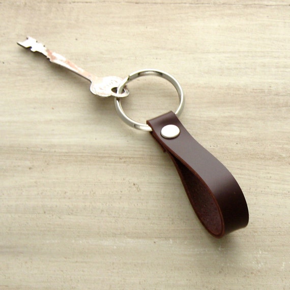 Mens Leather Keychain A Handmade Leather Key Ring in Dark