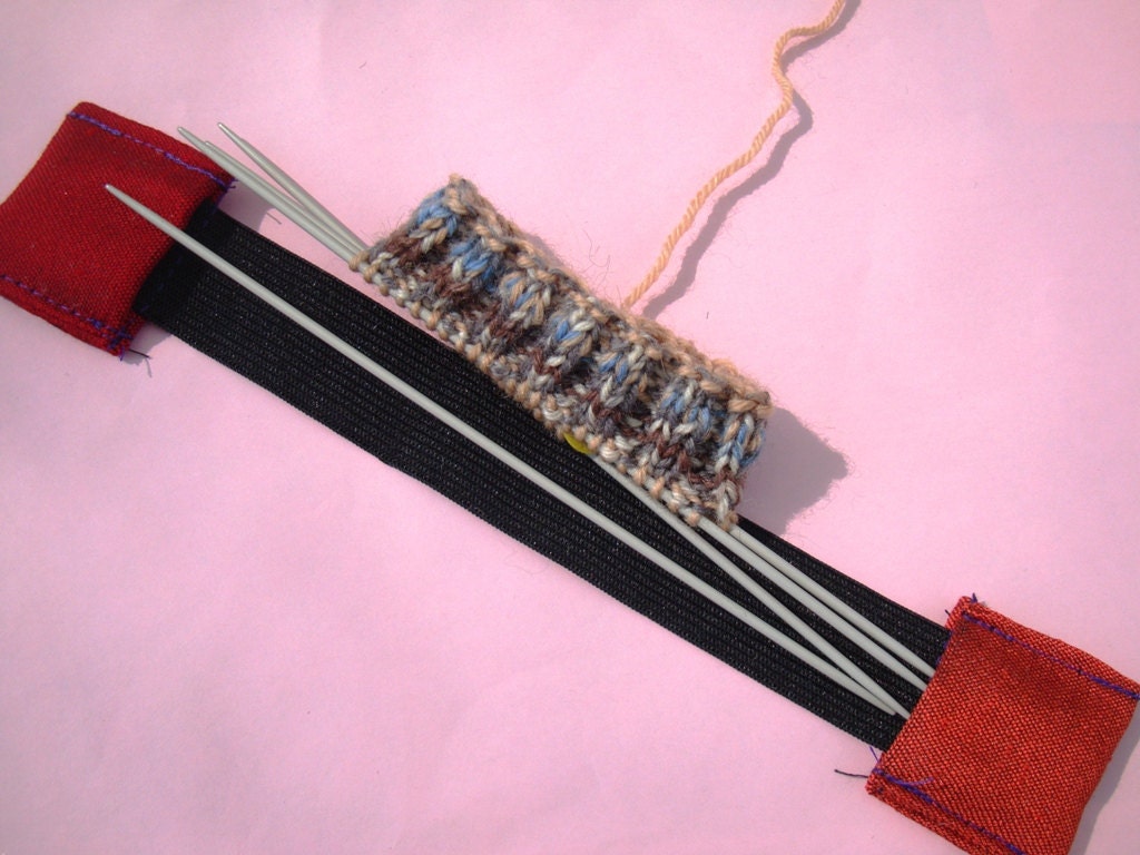 DPN Needle Holder Red Double Pointed Needle Protector by ennadoolf