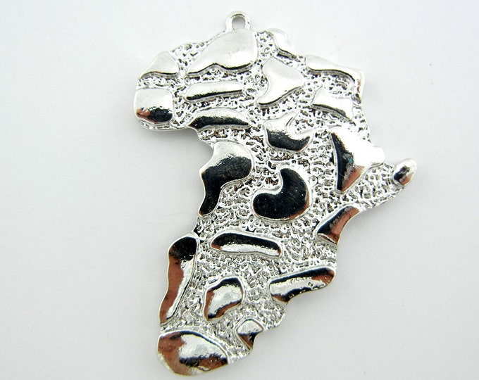 Textured Continent of Africa Pendant Silver-tone