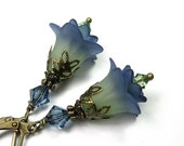 Two-Toned Blue Green Flower Earrings, Denim Blue, Peridot, Botanical Woodland Flower Jewelry, Vintage Style Jewellery