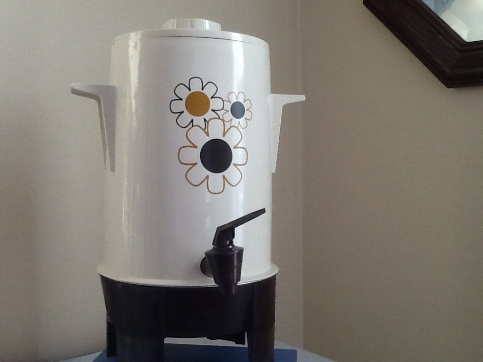 Large Poly Perk Electric Coffee Pot / Regal Ware Vintage coffee pot