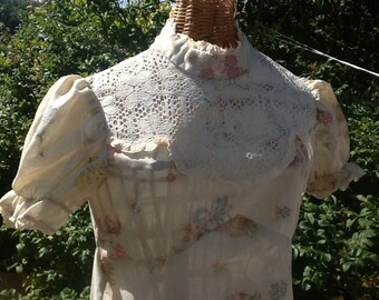 CLOSING SALE Pretty Floral Formal 70's Dress
