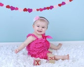SALE Valentine's Day Heart Felt Garland Il_170x135