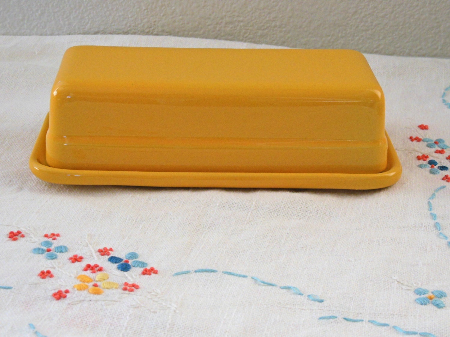 French Emile Henry Butter Dish. Covered 2 pc Set Harvest Gold